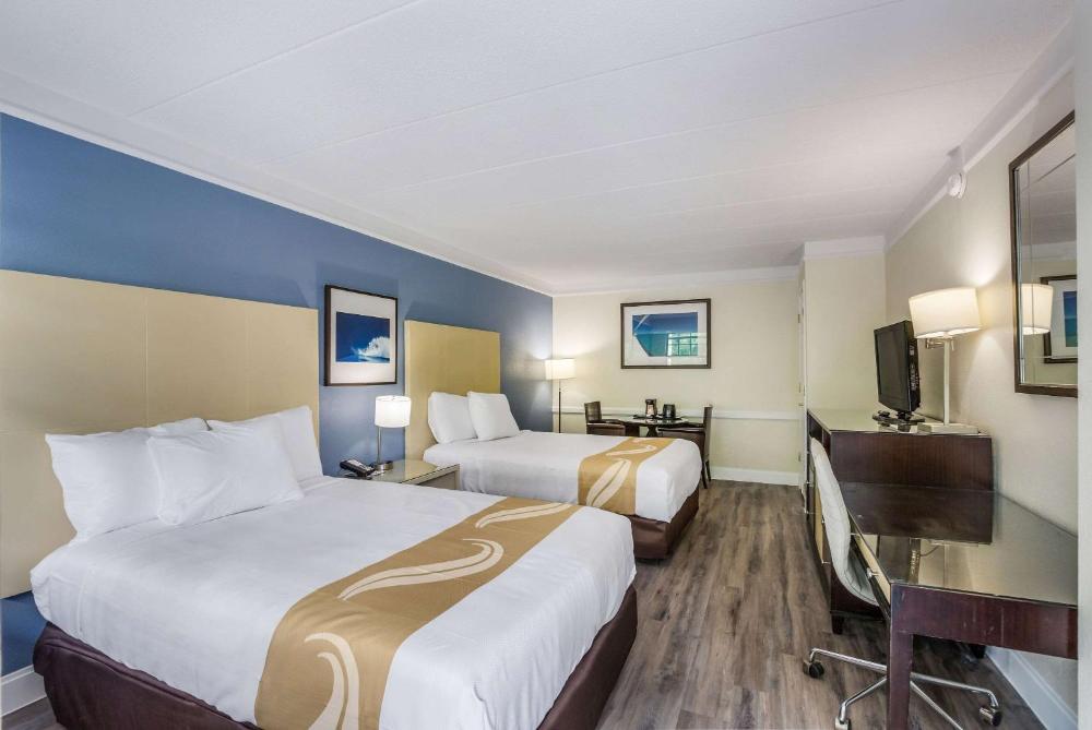 Double Room with Two Double Beds - Non-Smoking interior